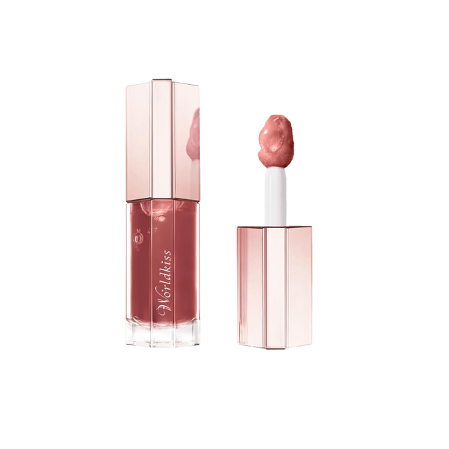 Hydrating vegan lip gloss oil with long-lasting shine and smooth texture